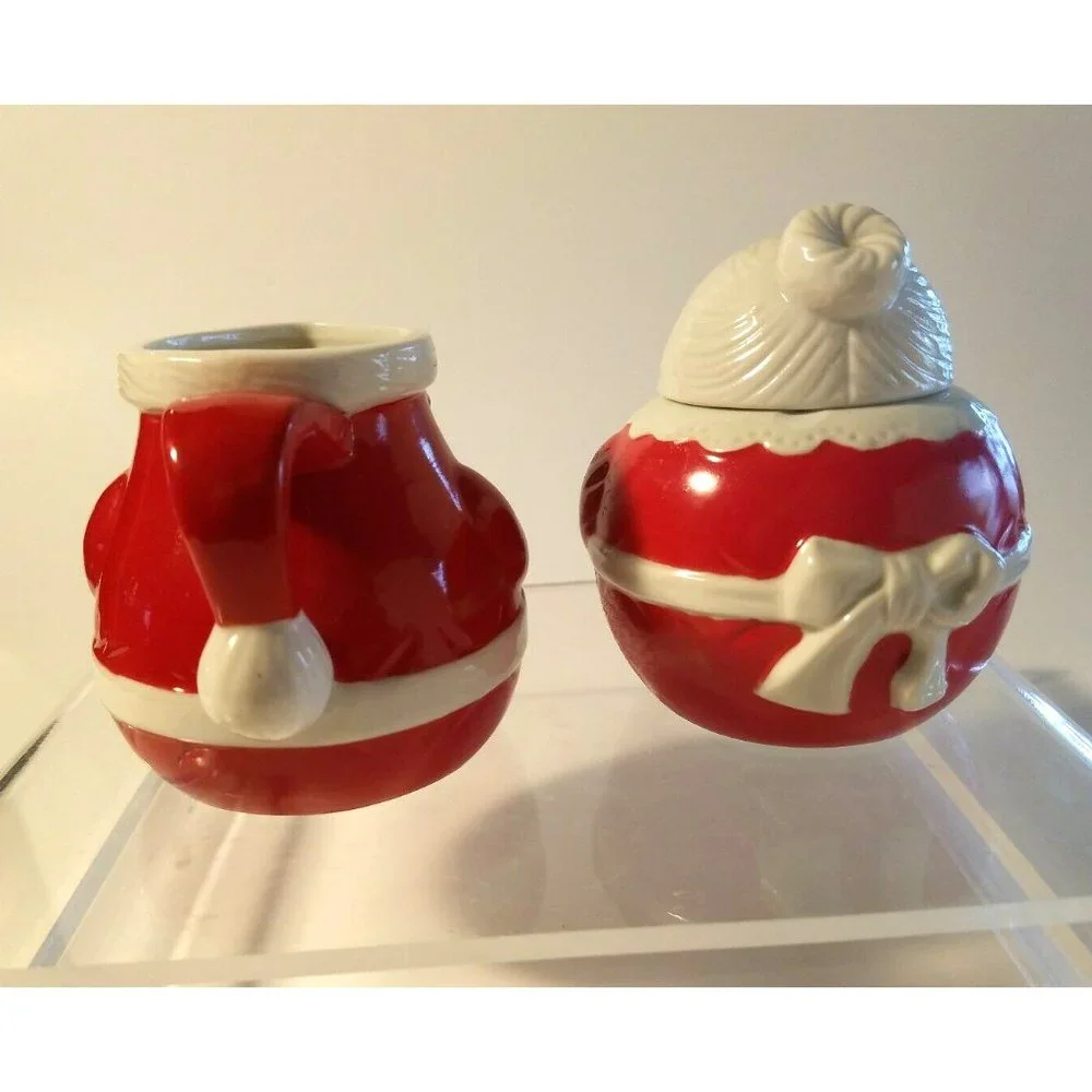 AVON Vintage Santa Claus Creamer and  Mrs. Claus Sugar Bowl w/Lid Set 1983
